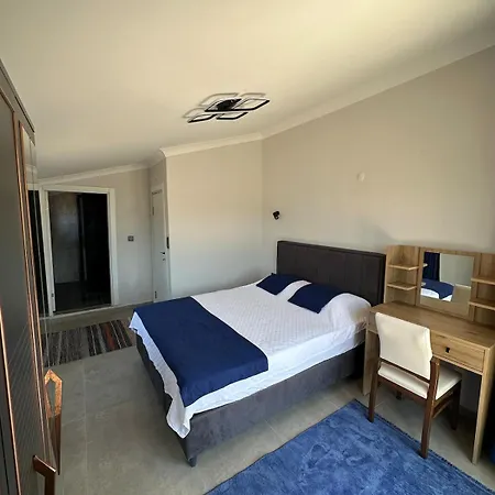 Oeztuerk I For Rent Fethiye